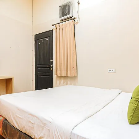 Urbanview Hotel Residence 446 Tanjung Duren-2